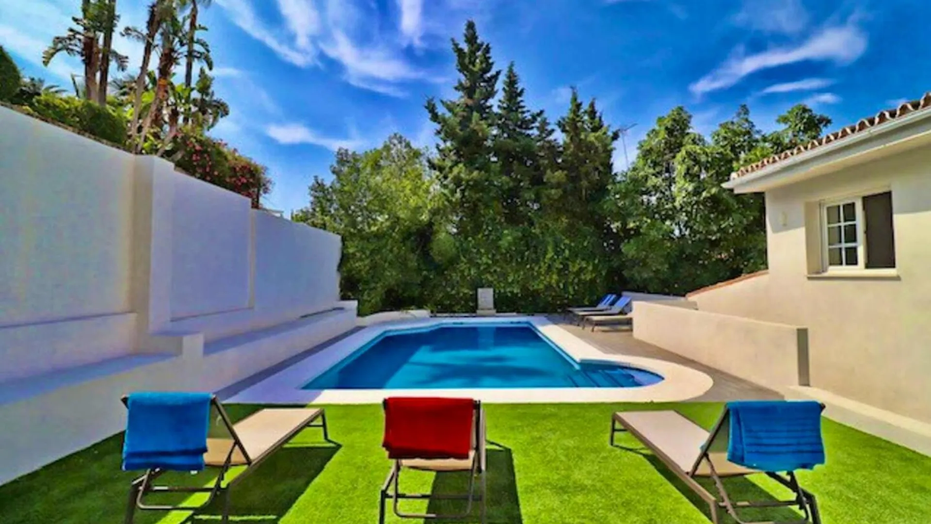 Welcoming Chalet In Marbella With Pool And Air Conditioning contacts