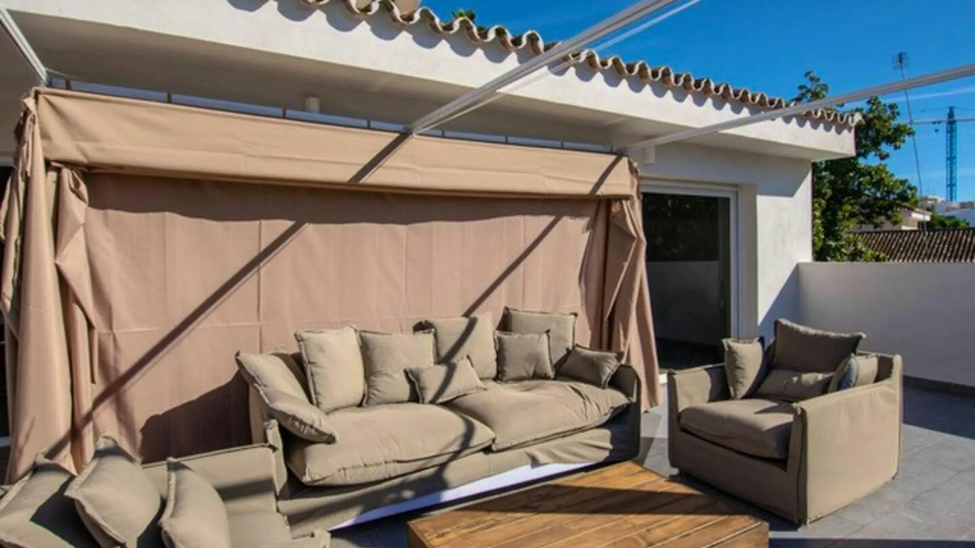 Welcoming Chalet In Marbella With Pool And Air Conditioning Villa Spagna